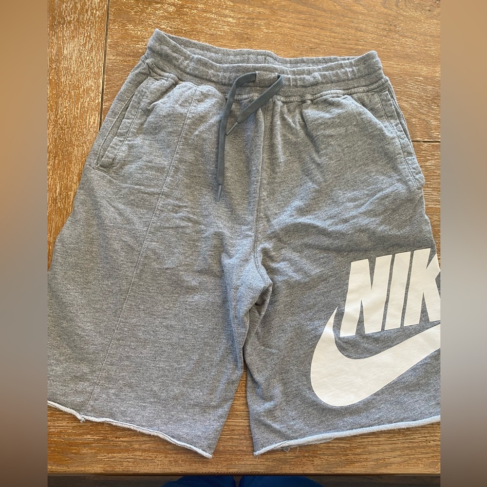 Boys Nike XL shorts